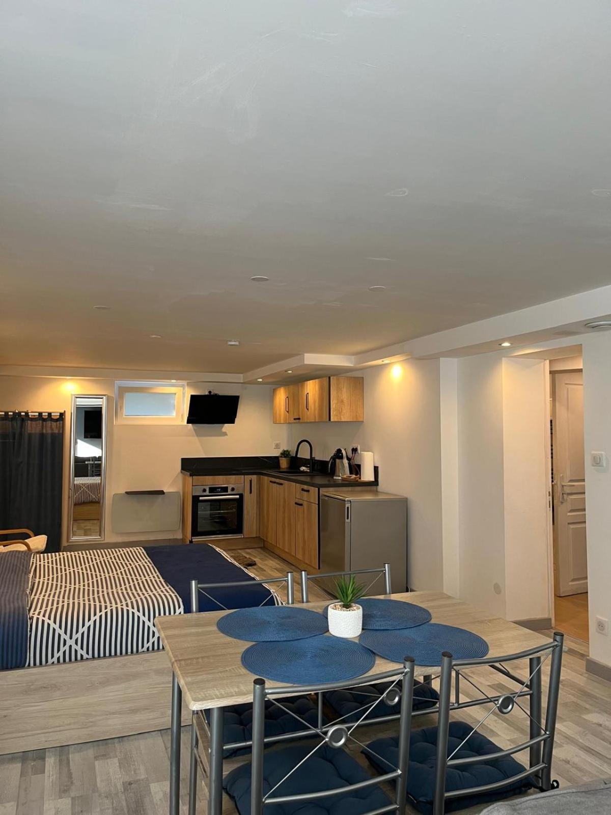 Tres Bel Appartement Type Loft De 40 M2 Dans Maison Avec Parking Privatif Lingolsheim Exterior photo
